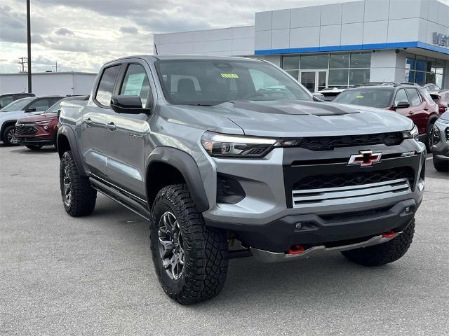 2025 Chevrolet Colorado Vehicle Photo in ALCOA, TN 37701-3235