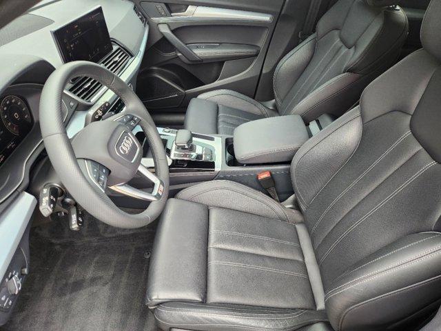 2024 Audi Q5 Vehicle Photo in HOUSTON, TX 77090