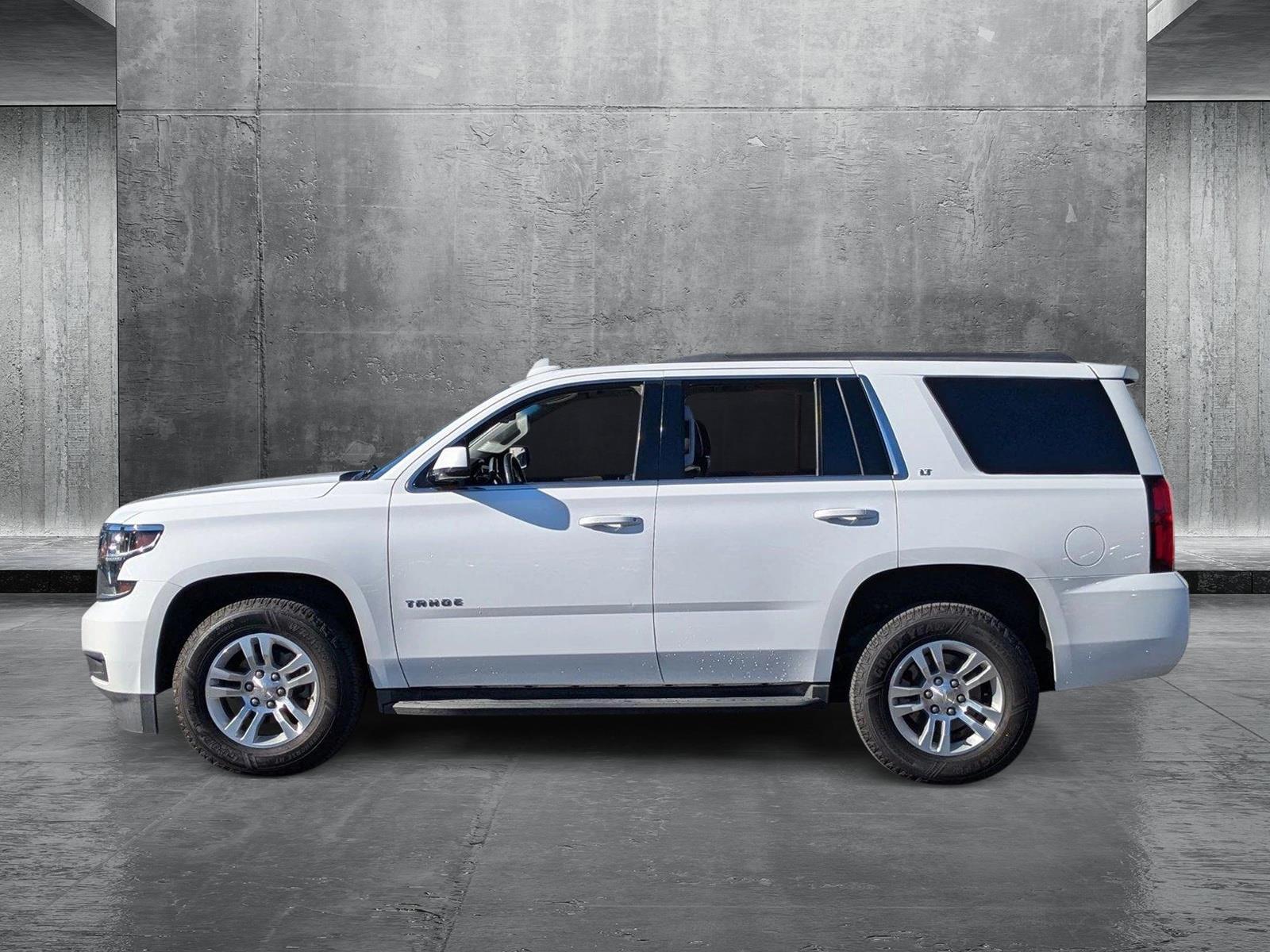 2017 Chevrolet Tahoe Vehicle Photo in VALENCIA, CA 91355-1705