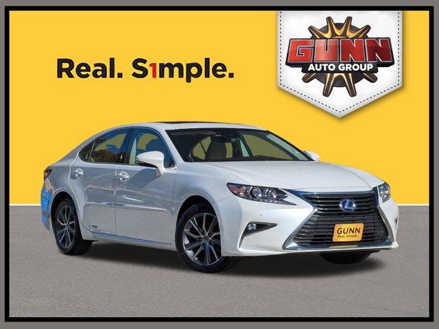 2017 Lexus ES 300h Vehicle Photo in San Antonio, TX 78230