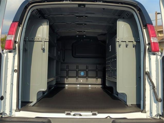 2025 GMC Savana Cargo 2500 Vehicle Photo in PASADENA, CA 91107-3803