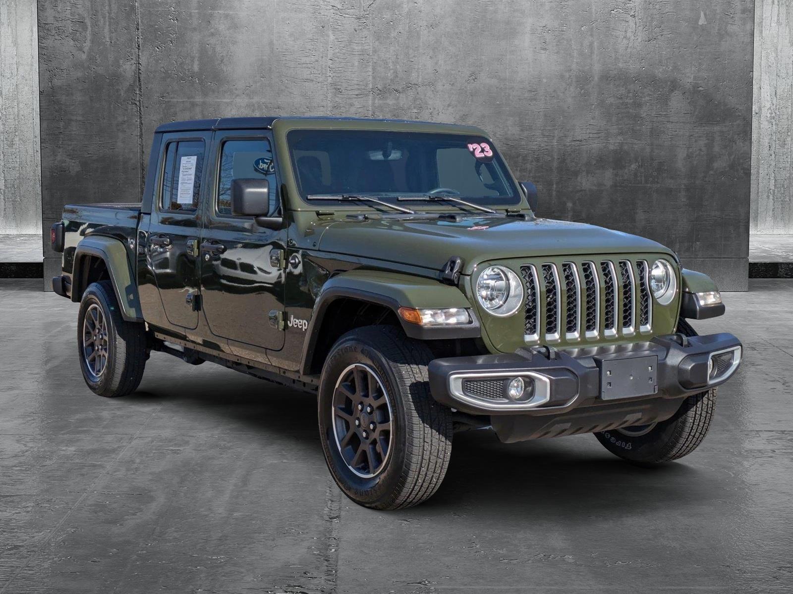 2023 Jeep Gladiator Vehicle Photo in DENVER, CO 80221-3610