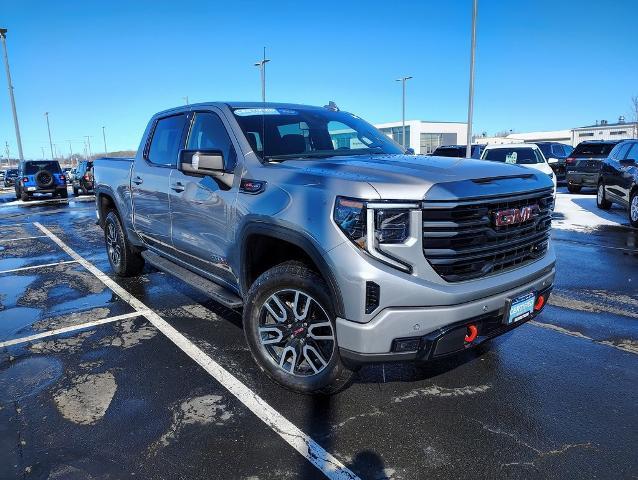 2024 GMC Sierra 1500 Vehicle Photo in GREEN BAY, WI 54304-5303