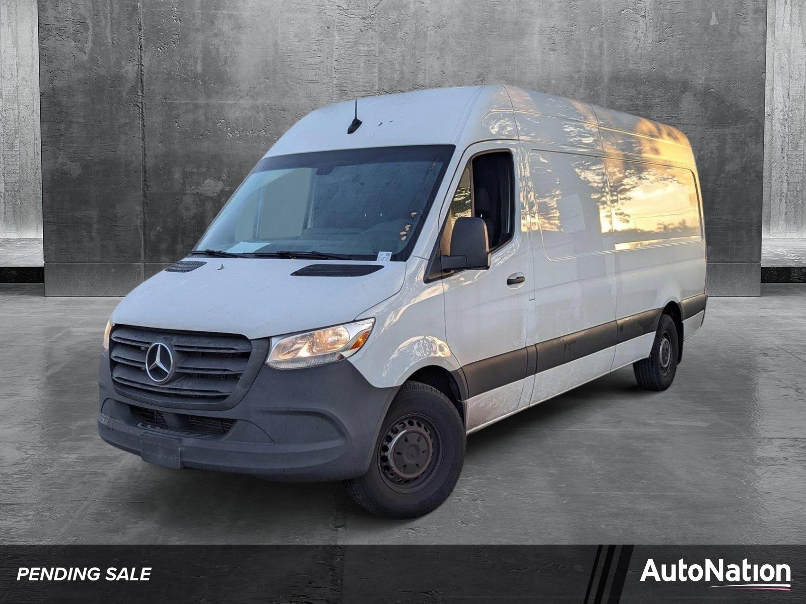 2022 Mercedes-Benz Sprinter Cargo Van Vehicle Photo in Delray Beach, FL 33444