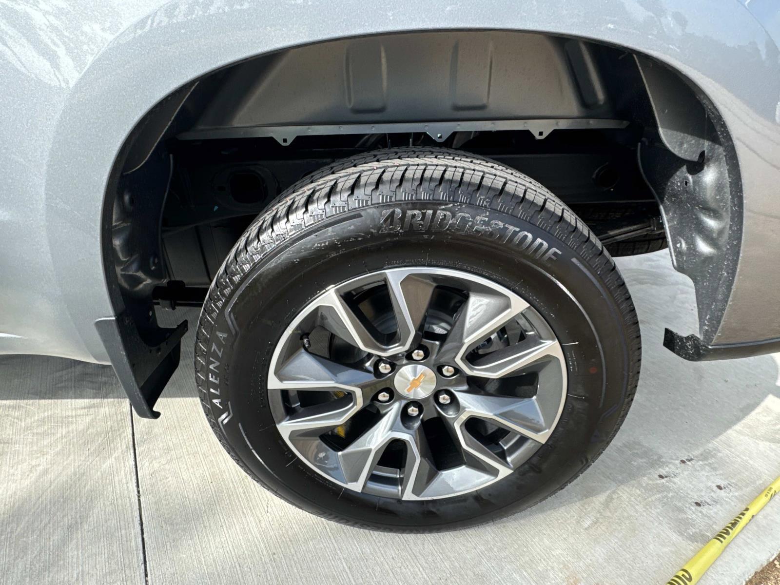 2025 Chevrolet Silverado 1500 Vehicle Photo in LOS ANGELES, CA 90007-3794