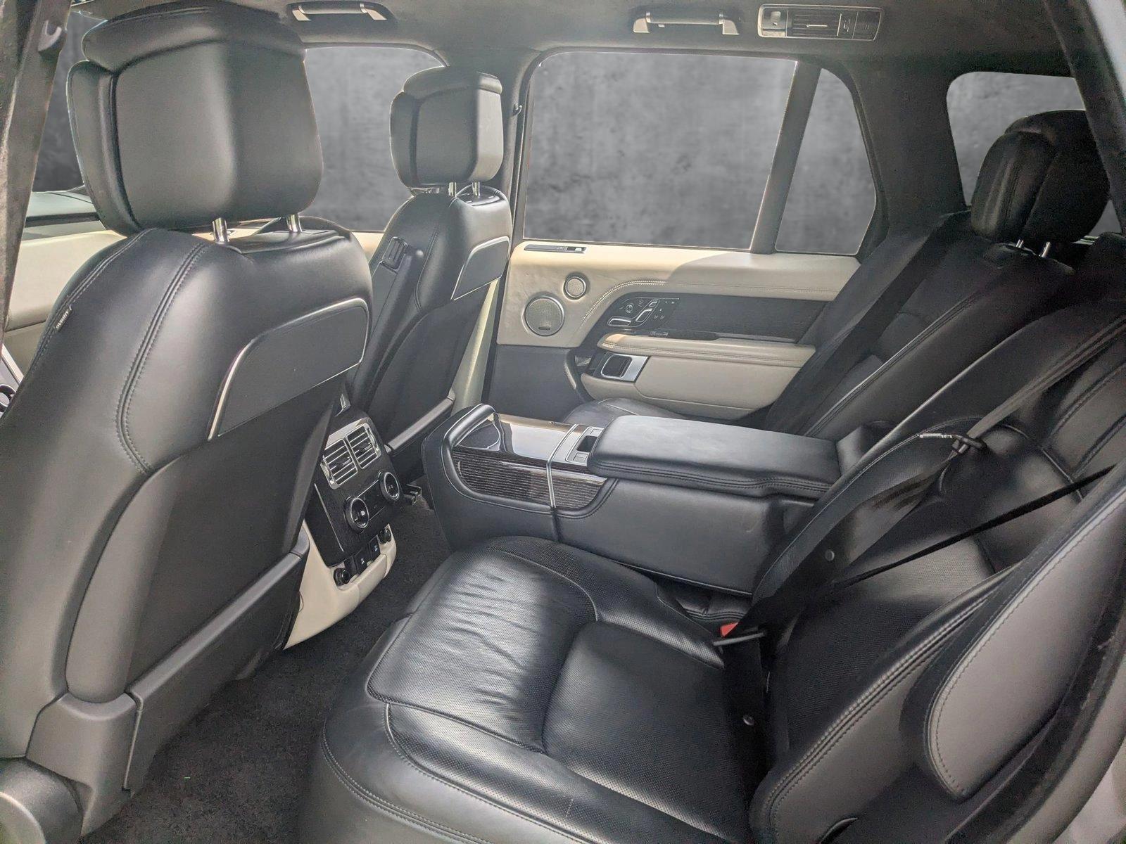 2019 Land Rover Range Rover Vehicle Photo in Cockeysville, MD 21030