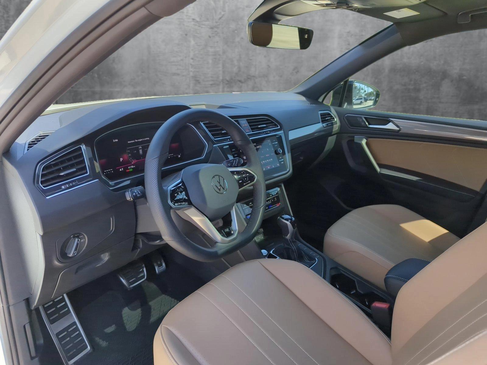 2024 Volkswagen Tiguan Vehicle Photo in Pembroke Pines, FL 33027