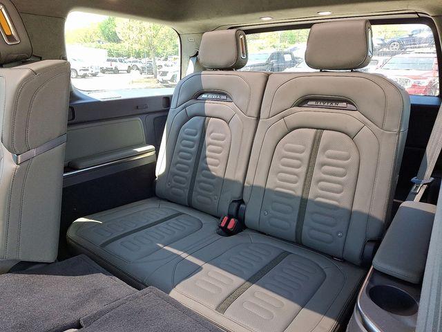 2023 Rivian R1S Vehicle Photo in DANBURY, CT 06810-5034