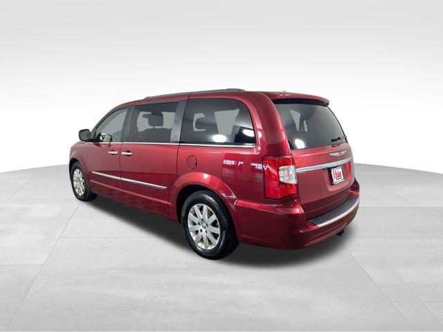 2016 Chrysler Town & Country Vehicle Photo in MEDINA, OH 44256-9631