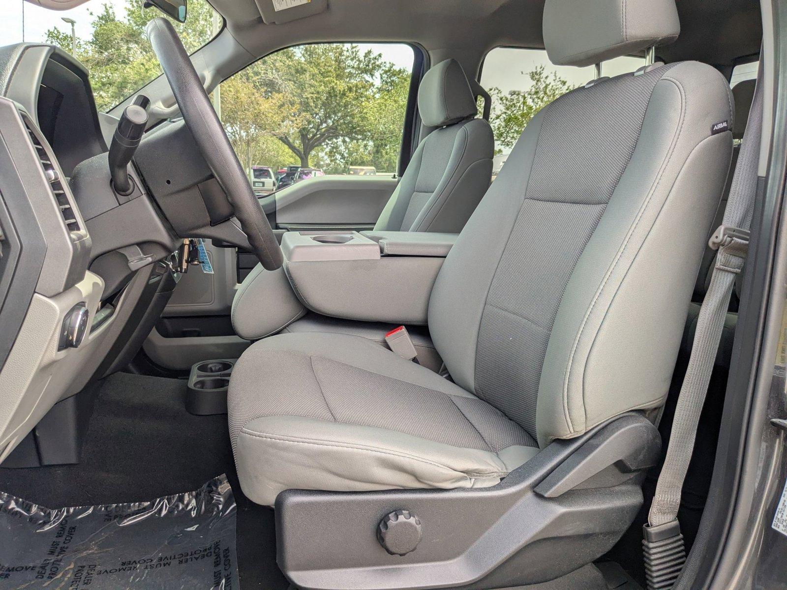 2019 Ford Super Duty F-250 SRW Vehicle Photo in St. Petersburg, FL 33713