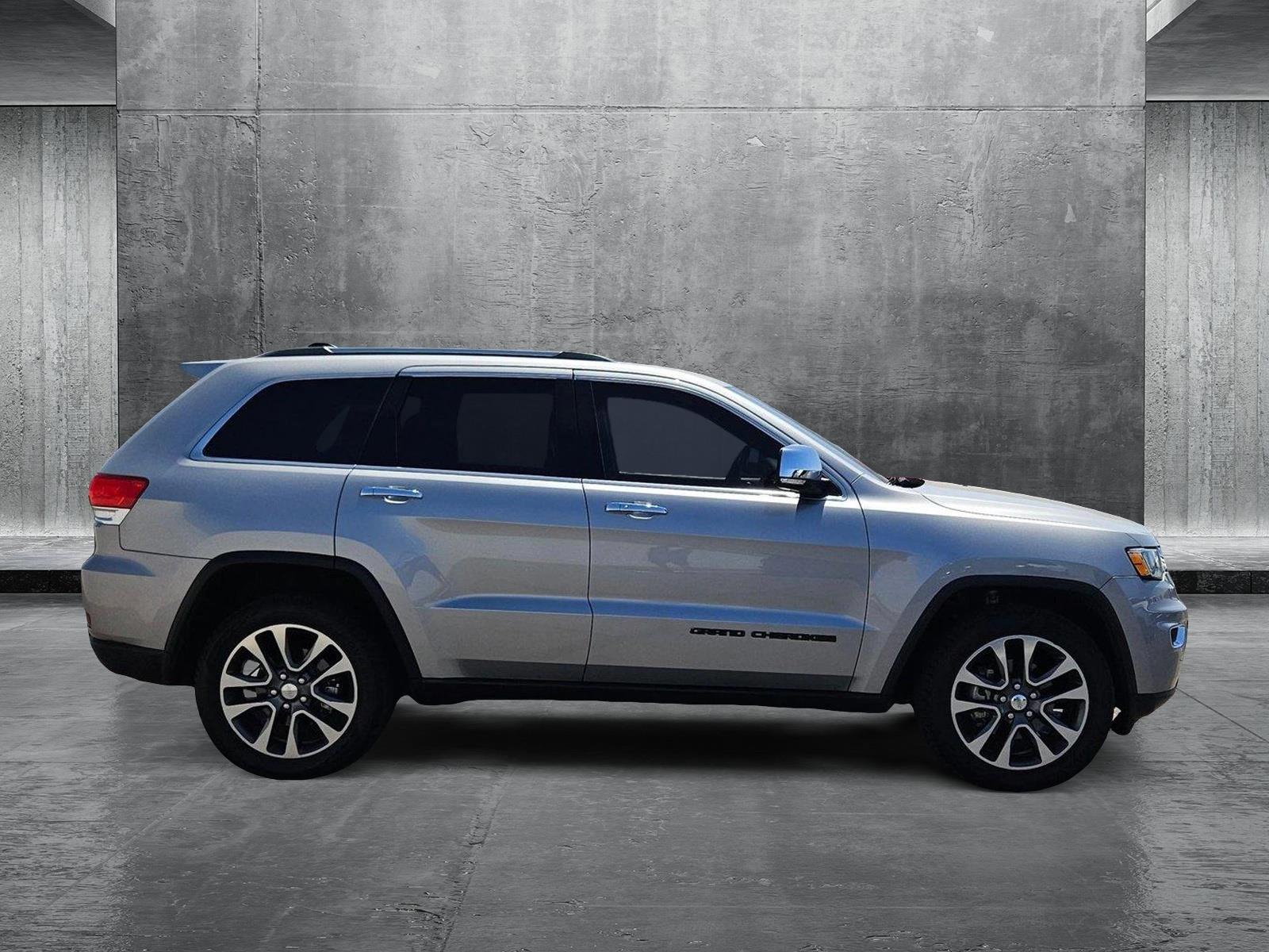 2018 Jeep Grand Cherokee Vehicle Photo in GILBERT, AZ 85297-0446