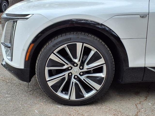 2025 Cadillac LYRIQ Vehicle Photo in San Antonio, TX 78230-1001