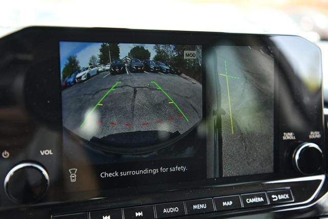 2025 Nissan Pathfinder Vehicle Photo in Ballwin, MO 63011