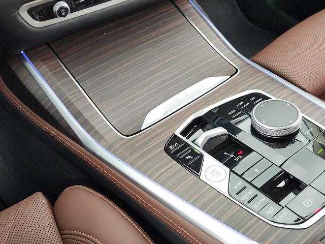 2024 BMW X7 xDrive40i Vehicle Photo in PLANO, TX 75024