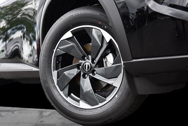 2025 Nissan Rogue Vehicle Photo in Ballwin, MO 63011