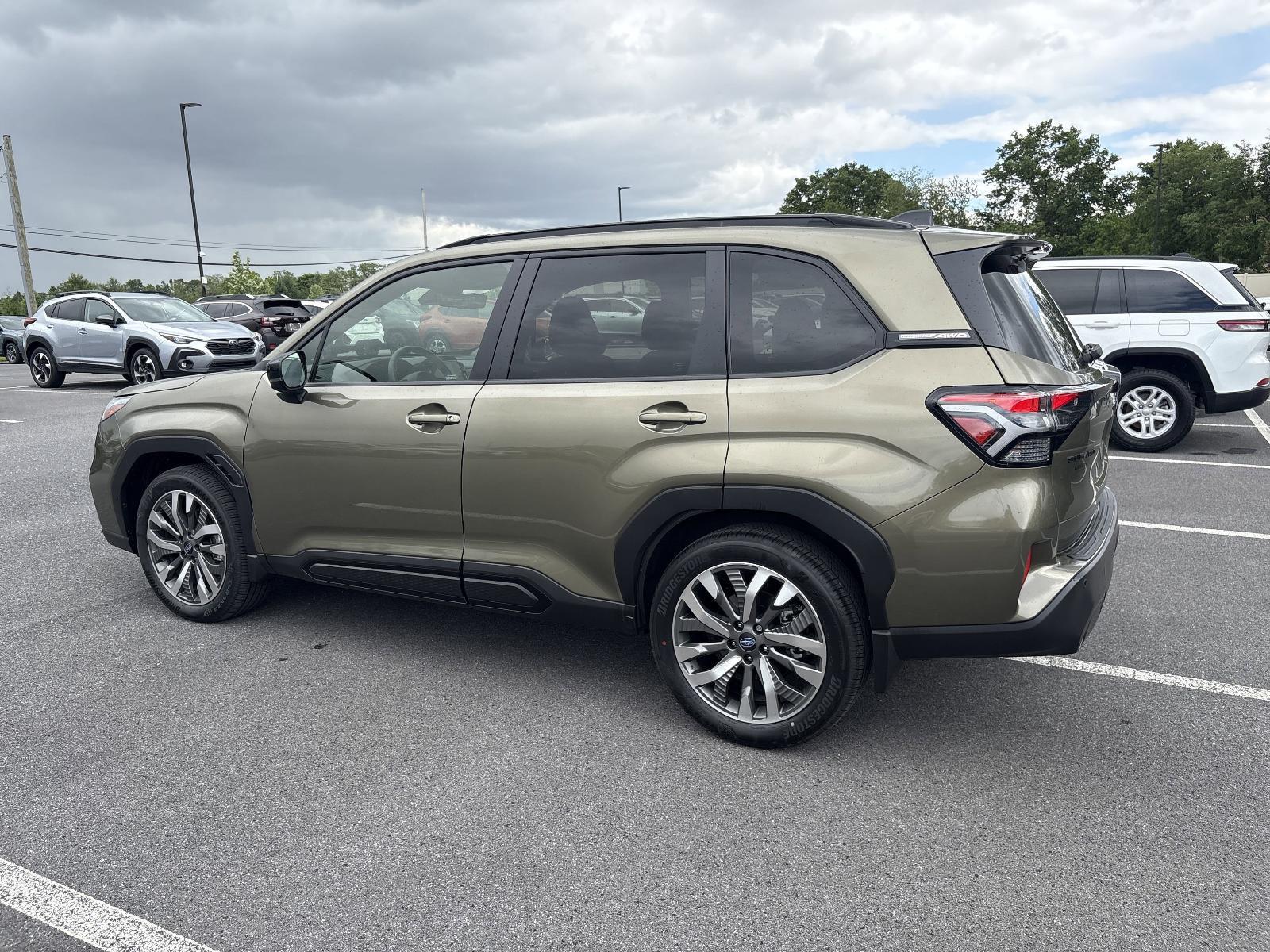 2025 Subaru Forester Vehicle Photo in Mechanicsburg, PA 17050-1707