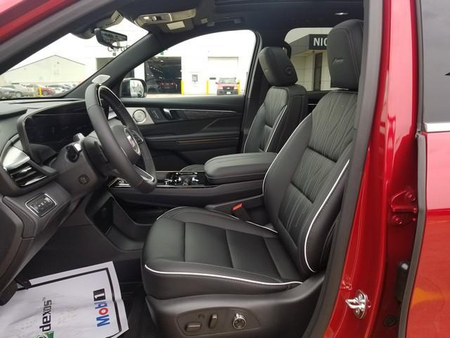 2025 Buick Enclave Vehicle Photo in ELYRIA, OH 44035-6349