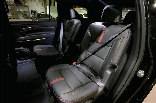 2025 Chevrolet Traverse Vehicle Photo in KANSAS CITY, MO 64114-4502