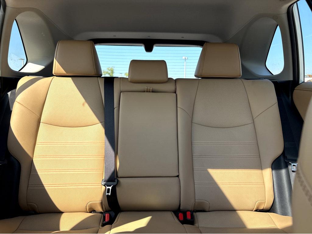 2019 Toyota RAV4 Vehicle Photo in POOLER, GA 31322-3252