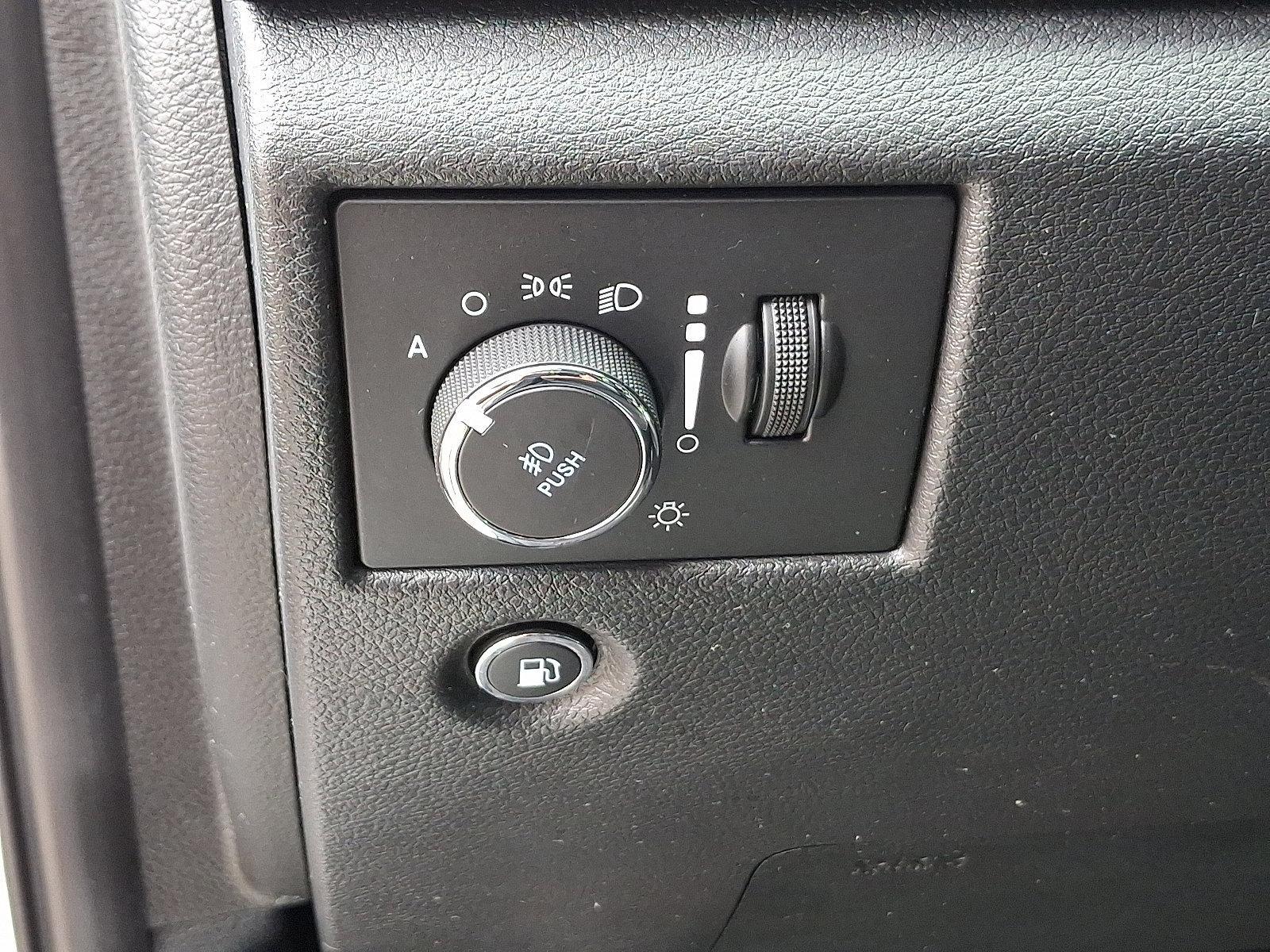 2021 Jeep Grand Cherokee Vehicle Photo in Trevose, PA 19053