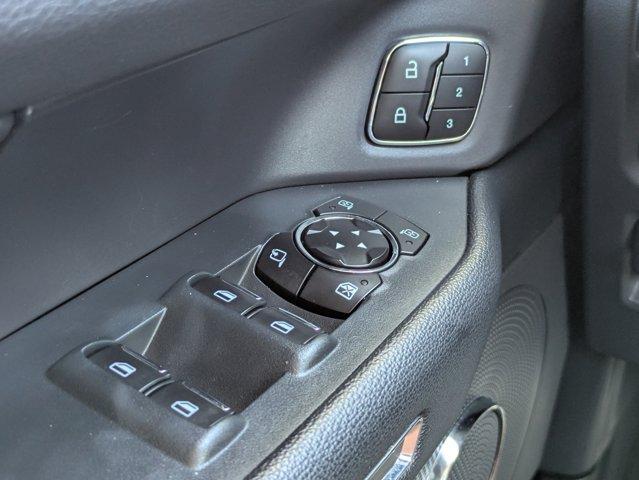 2023 Ford Expedition Vehicle Photo in BRUNSWICK, GA 31525-1881