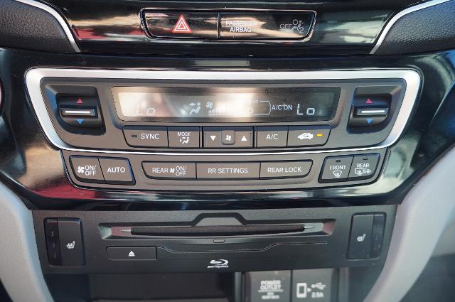 2020 Honda Pilot Vehicle Photo in Riverdale, UT 84405