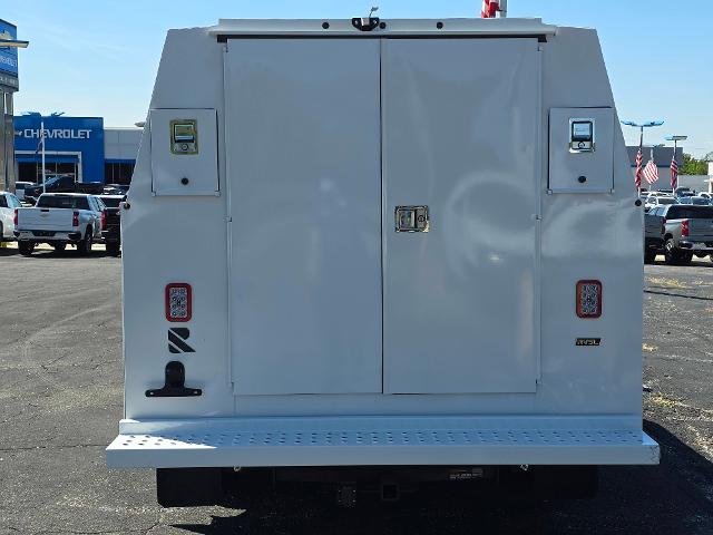 2025 Chevrolet Express Commercial Cutaway Vehicle Photo in INDEPENDENCE, MO 64055-1314