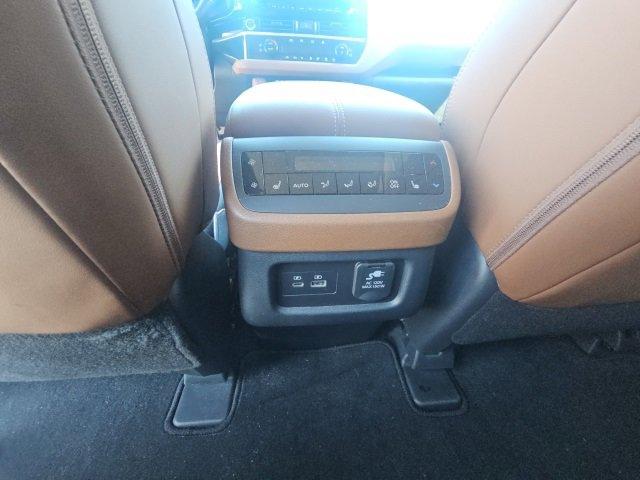 2024 Nissan Pathfinder Vehicle Photo in Harrisburg, PA 17111-1033