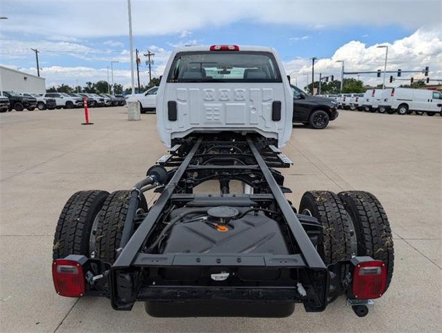 2024 Chevrolet Silverado Chassis Cab Vehicle Photo in ENGLEWOOD, CO 80113-6708