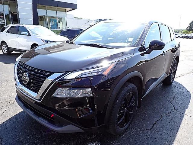 2021 Nissan Rogue Vehicle Photo in ZELIENOPLE, PA 16063-2910