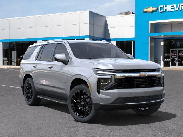 2025 Chevrolet Tahoe Vehicle Photo in MOON TOWNSHIP, PA 15108-2571