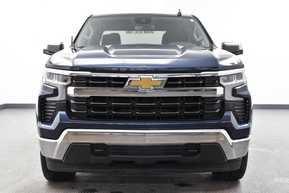 Used 2022 Chevrolet Silverado 1500 LT with VIN 3GCPDKEK3NG633748 for sale in Akron, OH