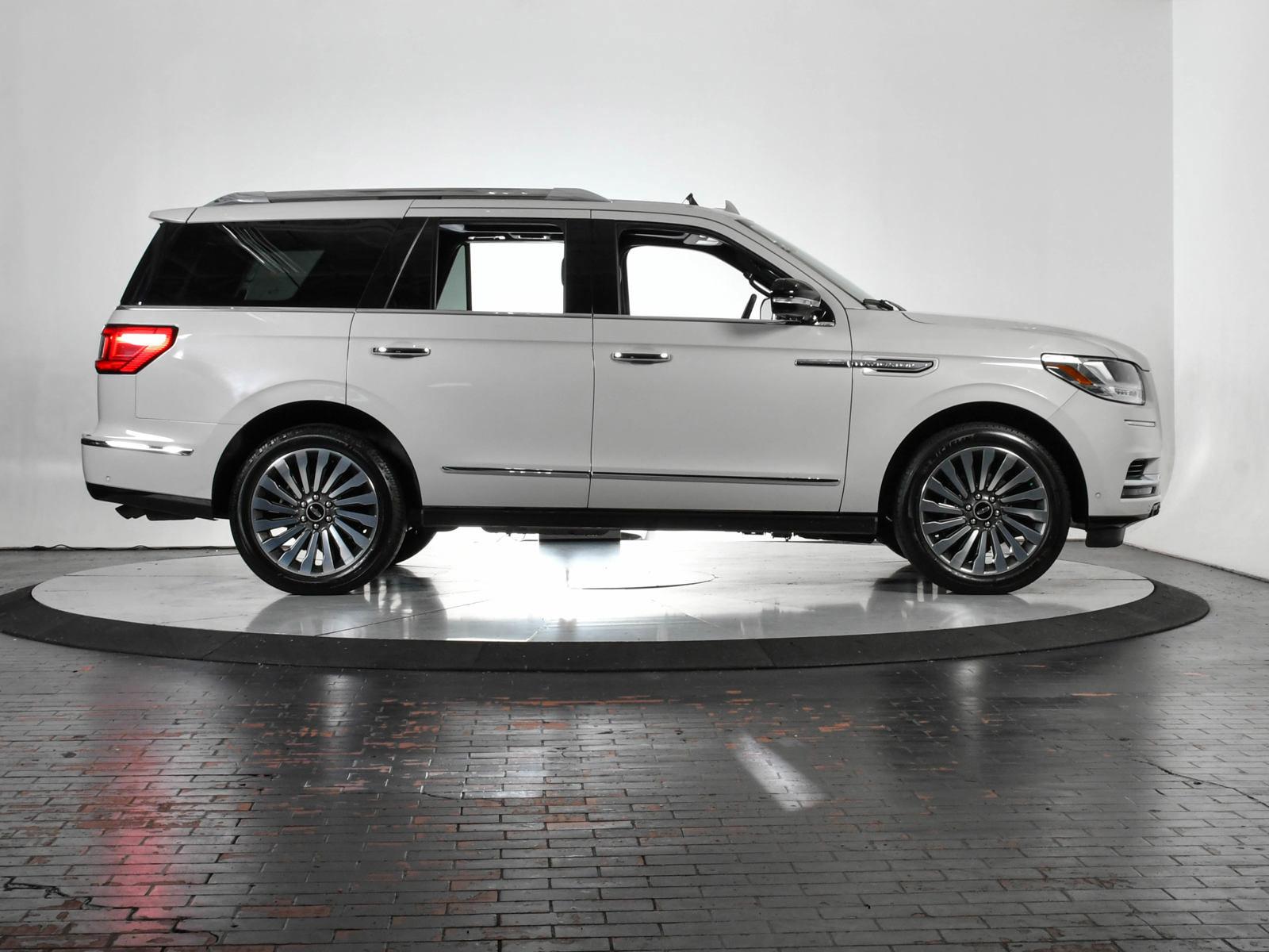 2019 Lincoln Navigator Vehicle Photo in DALLAS, TX 75235