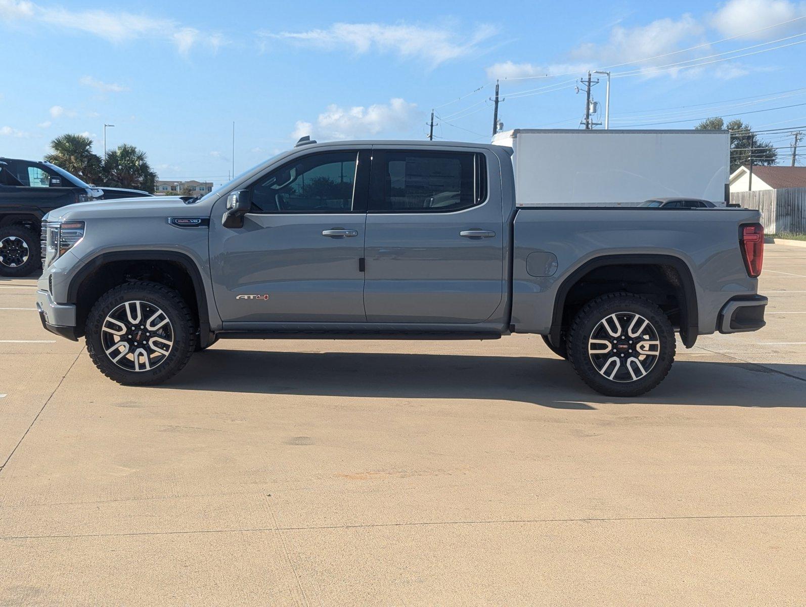 2025 GMC Sierra 1500 Vehicle Photo in CORPUS CHRISTI, TX 78412-4902