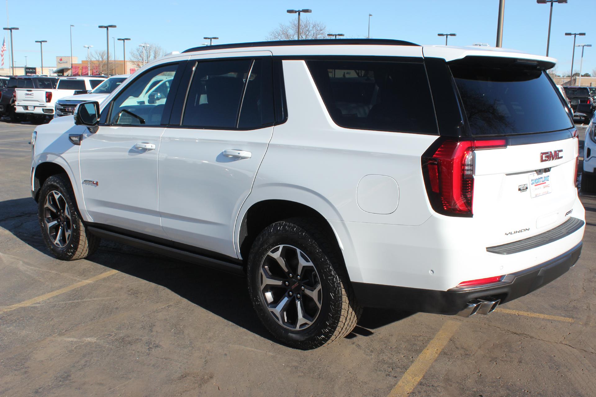 2025 GMC Yukon Vehicle Photo in AURORA, CO 80012-4011