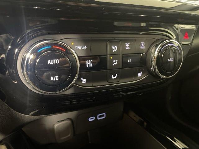 2025 Chevrolet Trax Vehicle Photo in PHOENIX, AZ 85014-3381