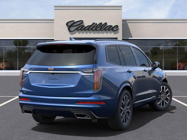 2025 Cadillac XT6 Vehicle Photo in GREEN BAY, WI 54303-3330