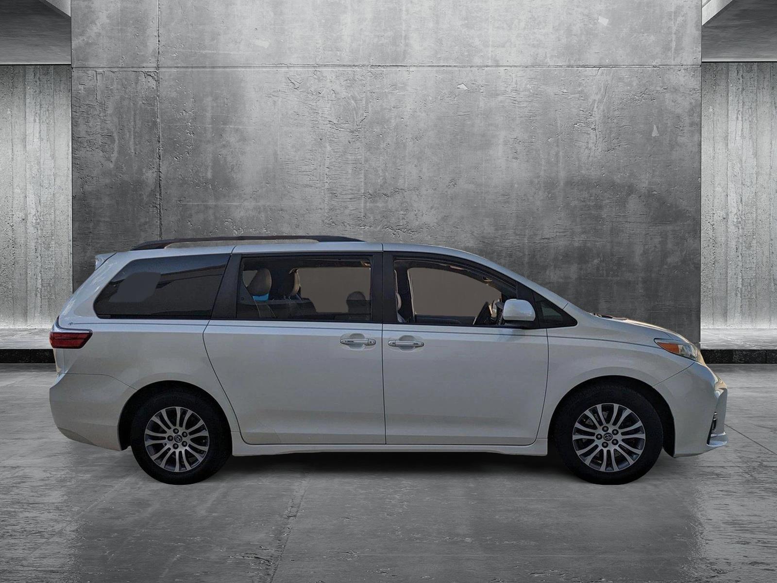 2019 Toyota Sienna Vehicle Photo in Winter Park, FL 32792