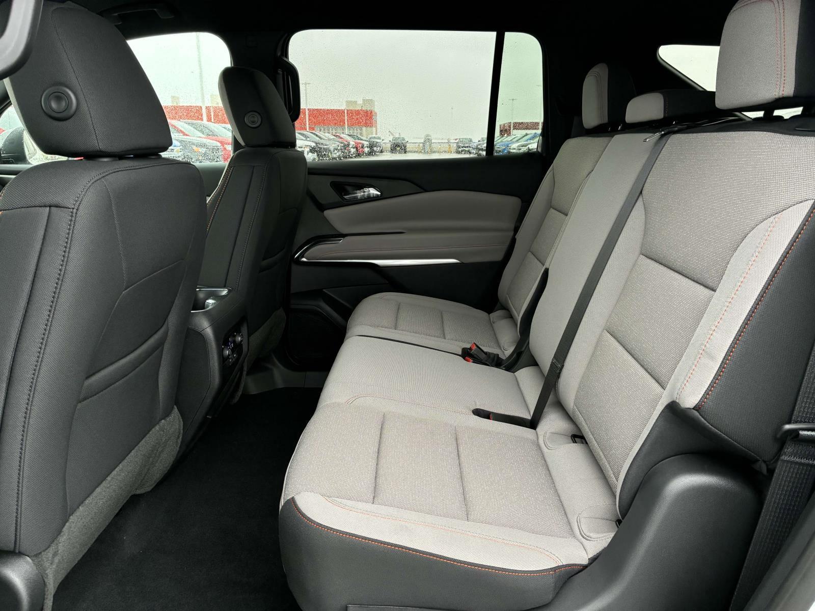 2025 Chevrolet Traverse Vehicle Photo in LOS ANGELES, CA 90007-3794