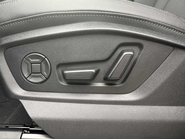 2025 Audi Q7 Vehicle Photo in HOUSTON, TX 77090