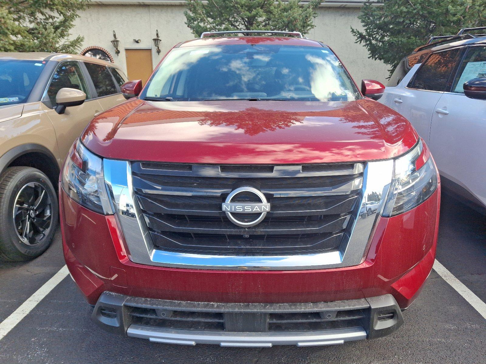 2025 Nissan Pathfinder Vehicle Photo in Harrisburg, PA 17111-1033
