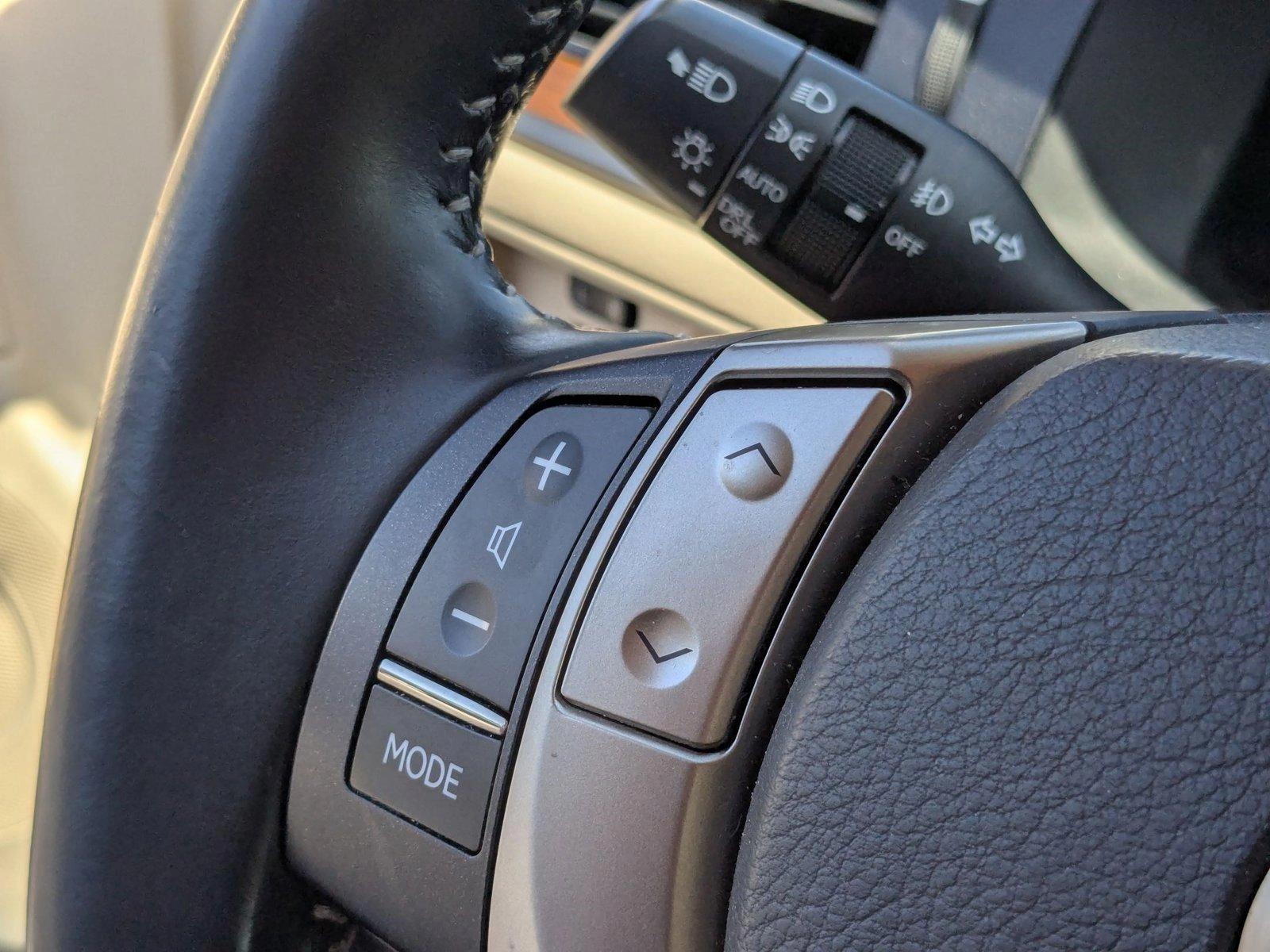 2013 Lexus ES 300h Vehicle Photo in Clearwater, FL 33761