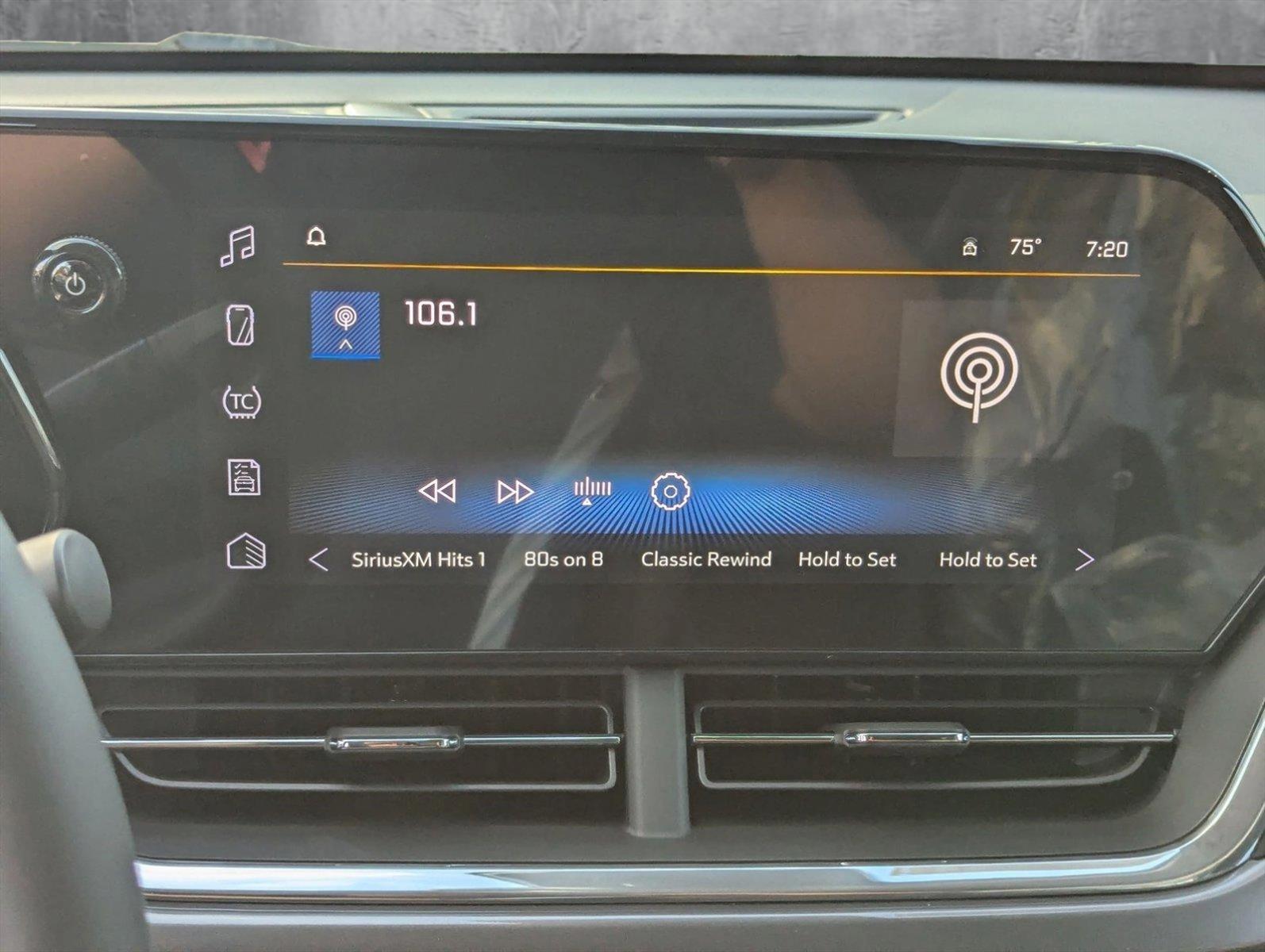 2025 Chevrolet Trax Vehicle Photo in GREENACRES, FL 33463-3207