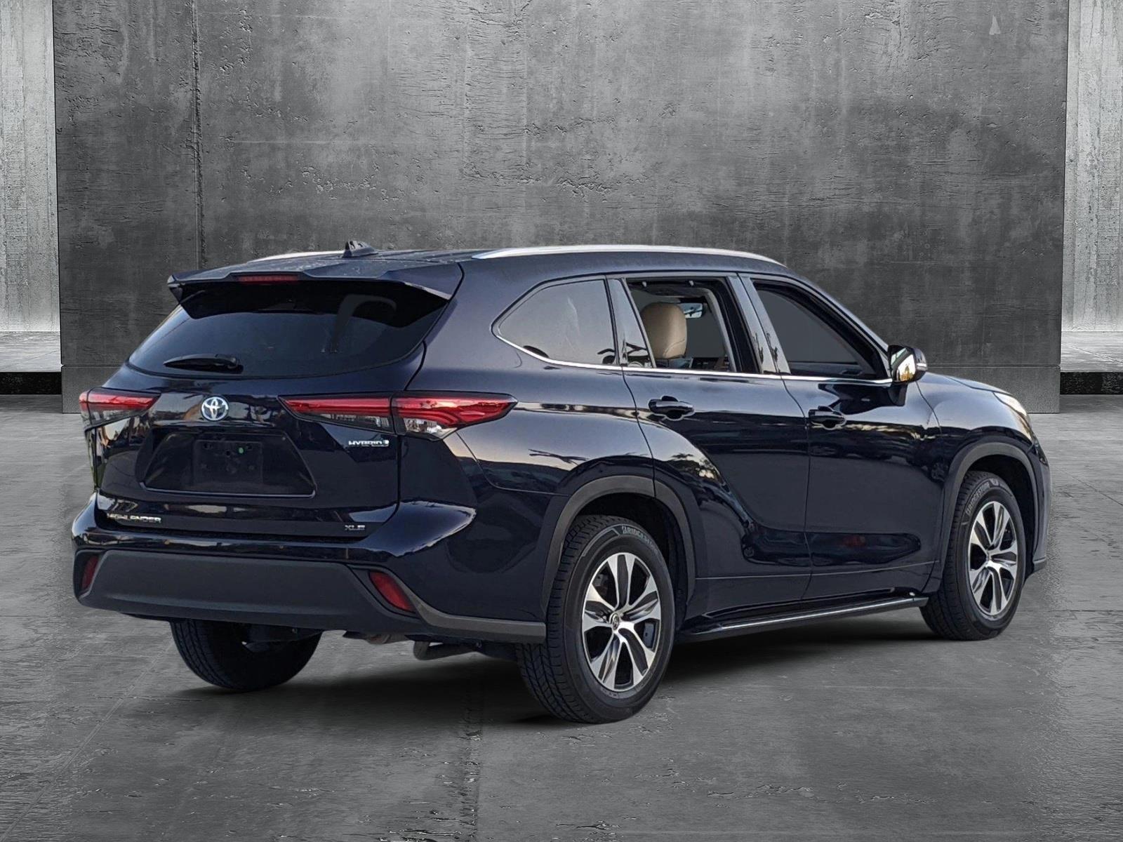 2022 Toyota Highlander Vehicle Photo in Davie, FL 33331