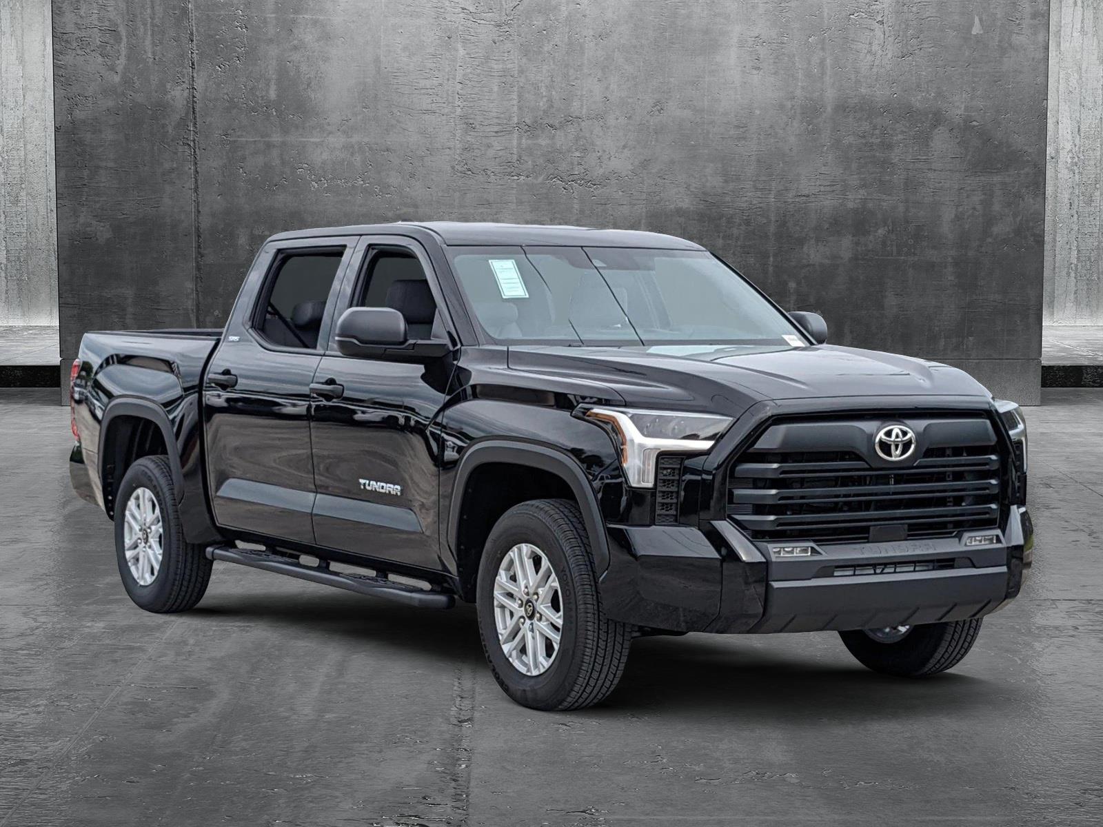 2025 Toyota Tundra 4WD Vehicle Photo in Davie, FL 33331