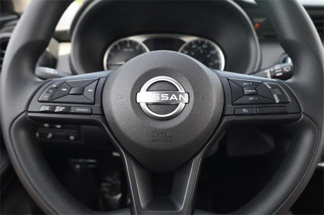 2025 Nissan Kicks Play Vehicle Photo in Hazelwood, MO 63042