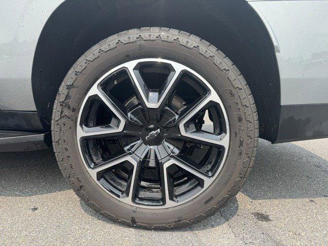 2023 Chevrolet Suburban Vehicle Photo in Mechanicsburg, PA 17050-1707