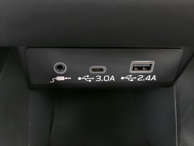 2025 Subaru Outback Vehicle Photo in Green Bay, WI 54304