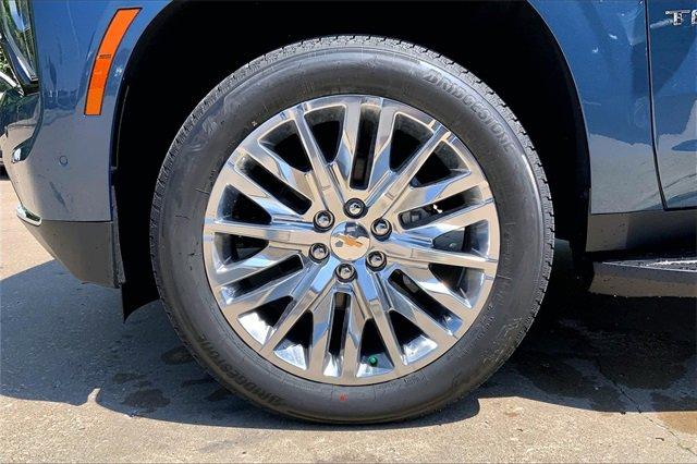 2025 Chevrolet Tahoe Vehicle Photo in KANSAS CITY, MO 64114-4502