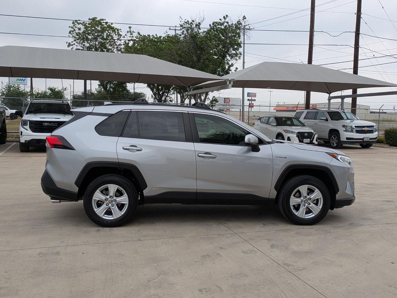 2020 Toyota RAV4 Vehicle Photo in SELMA, TX 78154-1460